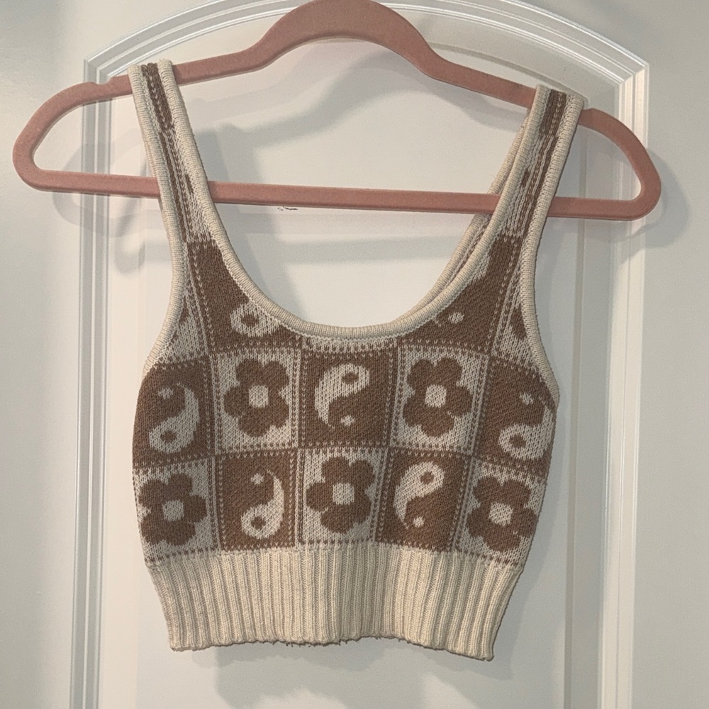American Eagle Outfitters Tan and Cream Knit Crop Top